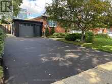 2105 MAPLEWOOD DRIVE | Burlington Ontario | Slide Image Six
