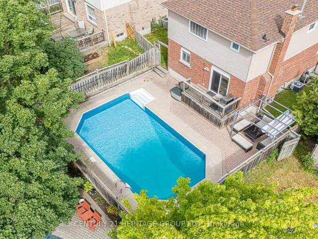 222 FORSYTH ROAD Newmarket Ontario, L3Y 7Y9 - Property For Sale