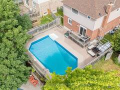 222 FORSYTH ROAD Newmarket Ontario, L3Y 7Y9