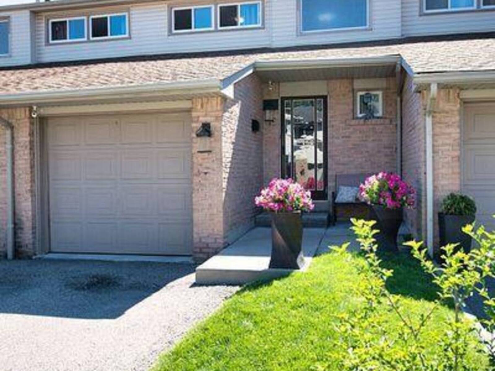 19 - 2700 BATTLEFORD ROAD, Mississauga, Ontario L5N 2V9