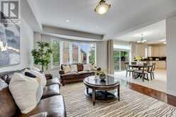 2249 GLAZEBROOK CIRCLE | Oakville Ontario | Slide Image Nineteen