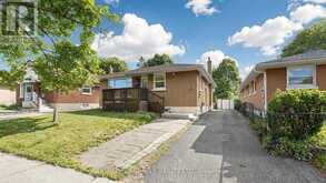 623 OLIVE AVENUE | Oshawa Ontario | Slide Image Five