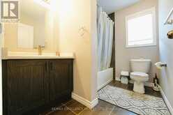 2443 BENNETT CROSS | London Ontario | Slide Image Twenty-eight