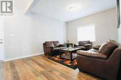 2443 BENNETT CROSS | London Ontario | Slide Image Nine