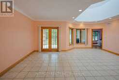 42 OAK AVENUE | Richmond Hill Ontario | Slide Image Seventeen
