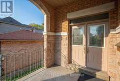 42 OAK AVENUE | Richmond Hill Ontario | Slide Image Seven