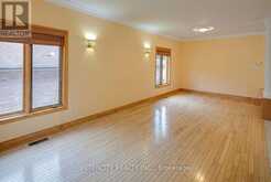 42 OAK AVENUE | Richmond Hill Ontario | Slide Image Nine