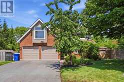 14 CENTRO COURT | Georgina Ontario | Slide Image Two