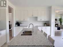 122 THICKETWOOD AVENUE | Barrie Ontario | Slide Image Eight