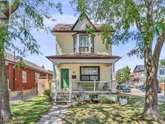 62 ROWNTREE AVENUE Toronto Ontario, M6N 1R9