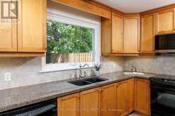 853 KOWAL DRIVE | Mississauga Ontario | Slide Image Thirteen