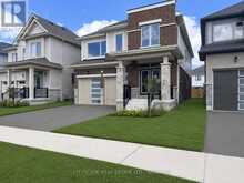 259 REA DRIVE | Fergus Ontario | Slide Image Five