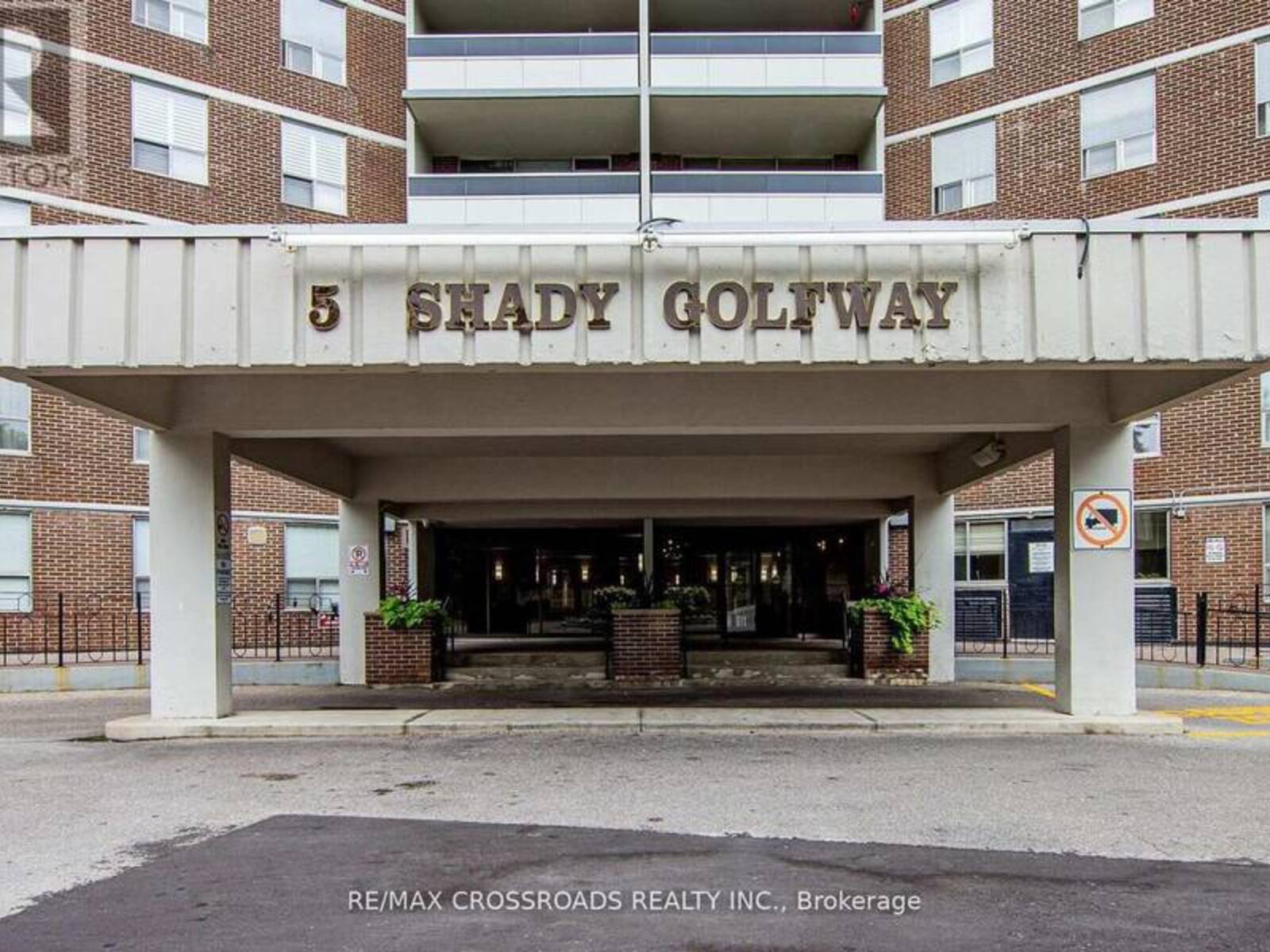 205 - 5 SHADY GOLFWAY, Toronto, Ontario M3C 3A5