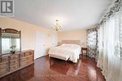 94 WARD DRIVE | Barrie Ontario | Slide Image Sixteen