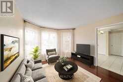 94 WARD DRIVE | Barrie Ontario | Slide Image Eight