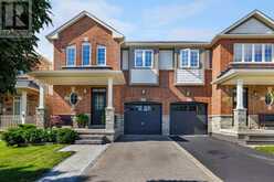 49 BOUSFIELD COURT | Hamilton Ontario | Slide Image Two