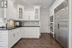 27 WALNUT GLEN PLACE | Markham Ontario | Slide Image Fifteen