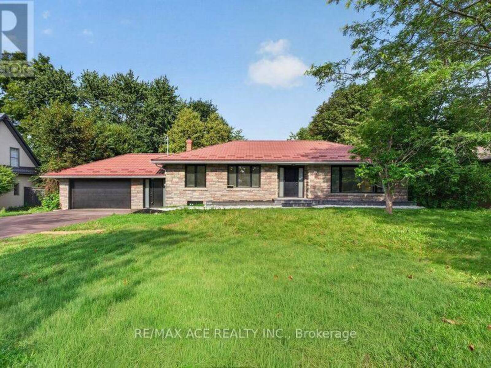 11 FAIRCROFT BOULEVARD, Toronto, Ontario M1N 2W9