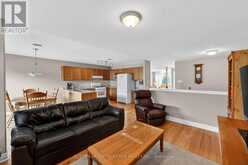 101 LION'S GATE BOULEVARD | Barrie Ontario | Slide Image Thirteen