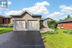 101 LION'S GATE BOULEVARD | Barrie Ontario | Slide Image One
