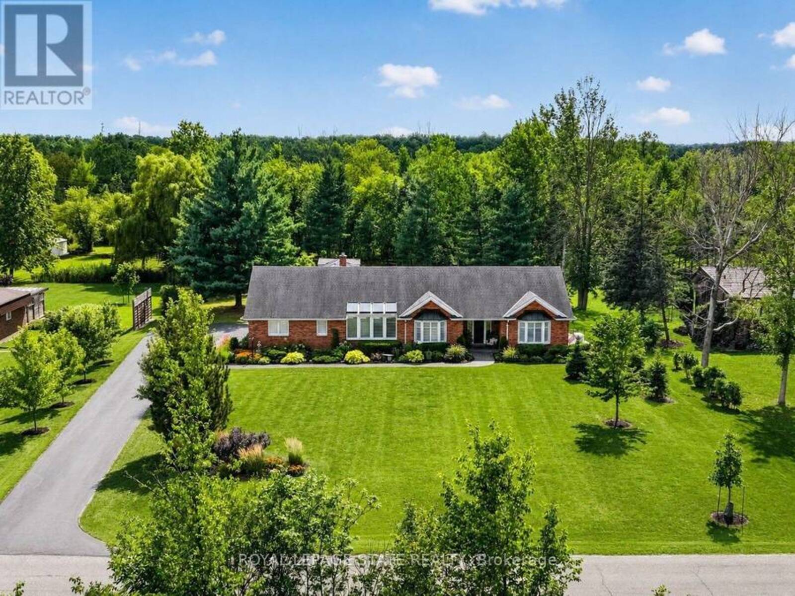 233 CAIRNS CRESCENT, Fort Erie, Ontario L2A 5M4
