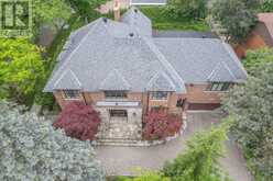 38 MISTY CRESCENT | Toronto Ontario | Slide Image Three