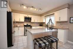 470 AMANDA CRESCENT | Burlington Ontario | Slide Image Twelve