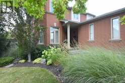 470 AMANDA CRESCENT | Burlington Ontario | Slide Image Two
