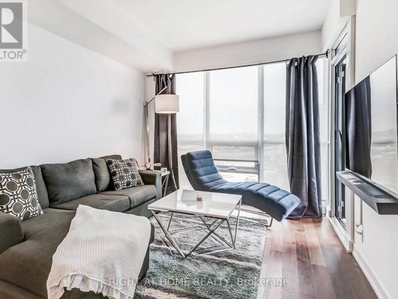 2710 - 2212 LAKE SHORE BOULEVARD W, Toronto, Ontario M8V 0C2