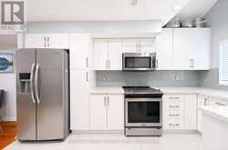 53 - 80 STRATHAVEN DRIVE | Mississauga Ontario | Slide Image Ten