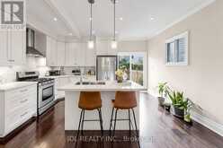 831 PAPE AVENUE | Toronto Ontario | Slide Image Nine