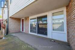 58 - 158 MILESTONE CRESCENT | Aurora Ontario | Slide Image Six