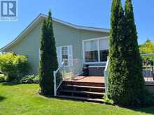 48 MADAWASKA TRAIL | Wasaga Beach Ontario | Slide Image Four