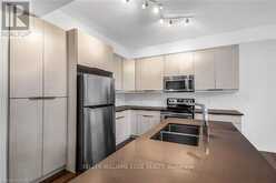 961 BATTERY PARK | London Ontario | Slide Image Nine