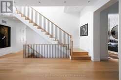 207 STRATHALLAN BOULEVARD | Toronto Ontario | Slide Image Ten