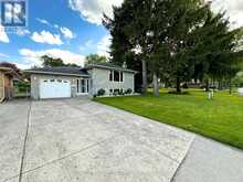 36 OAKHILL DRIVE N | Brantford Ontario | Slide Image Two