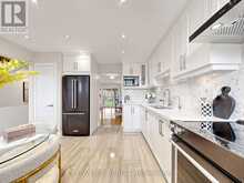 18 SPRUCEWOOD COURT | Toronto Ontario | Slide Image Seventeen