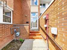 18 SPRUCEWOOD COURT | Toronto Ontario | Slide Image Three