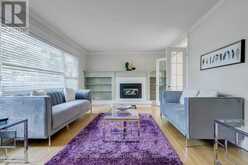 383 MAPLEHURST AVENUE | Oakville Ontario | Slide Image Seventeen