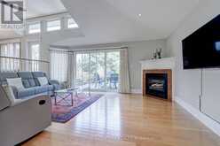 383 MAPLEHURST AVENUE | Oakville Ontario | Slide Image Nineteen