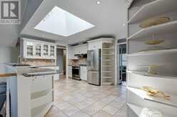 383 MAPLEHURST AVENUE | Oakville Ontario | Slide Image Nine