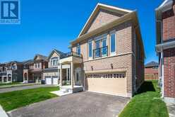 14 MAC CAMPBELL WAY | Bradford West Gwillimbury Ontario | Slide Image Two