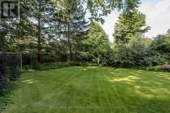 274 BELVENIA ROAD | Burlington Ontario | Slide Image Four