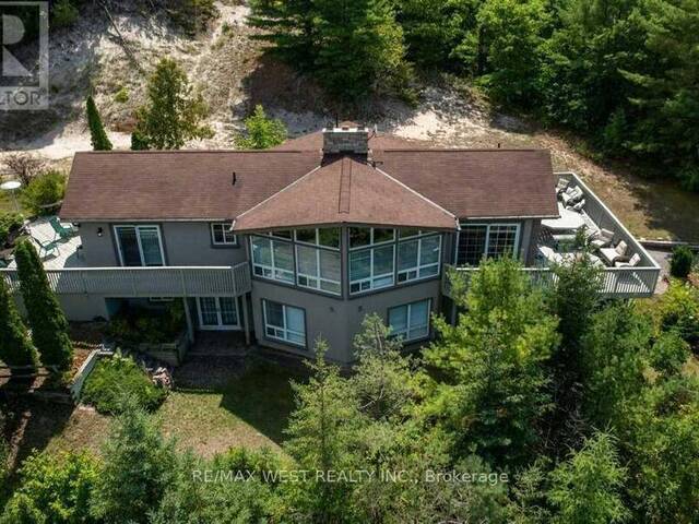 29 MILTON STREET Tiny Ontario, L0L 2T0 - 5 Bedrooms Home For Sale