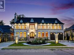 10 YONGEVIEW AVENUE Richmond Hill Ontario, L4C 7A4