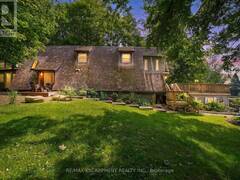 1073 CEDAR BEACH ROAD Bracebridge Ontario, P1L 1W8