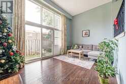 33 - 100 BRIDLETOWNE CIRCLE | Toronto Ontario | Slide Image Ten