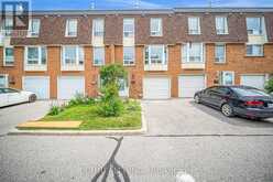 33 - 100 BRIDLETOWNE CIRCLE | Toronto Ontario | Slide Image Four