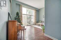 33 - 100 BRIDLETOWNE CIRCLE | Toronto Ontario | Slide Image Nine
