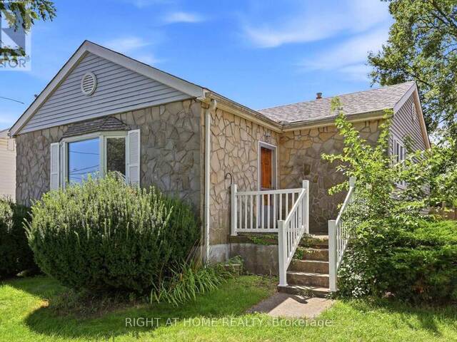 1290 STRATHY AVENUE Mississauga Ontario, L5E 2K8 - Property For Sale